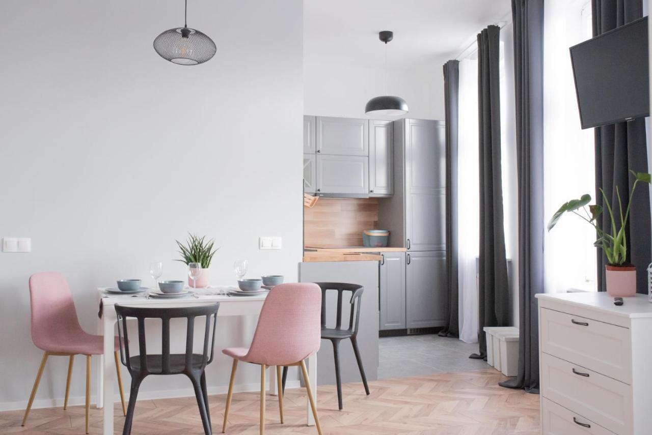 Ferienwohnung Apartament Magia Miasta Jelenia Góra Exterior foto